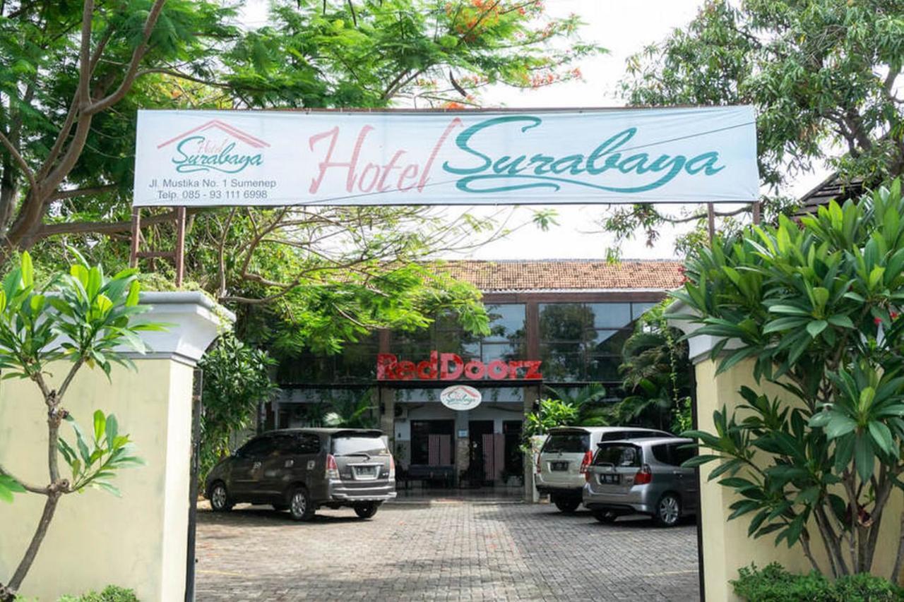 Reddoorz @ Hotel Surabaya Sumenep Eksteriør billede